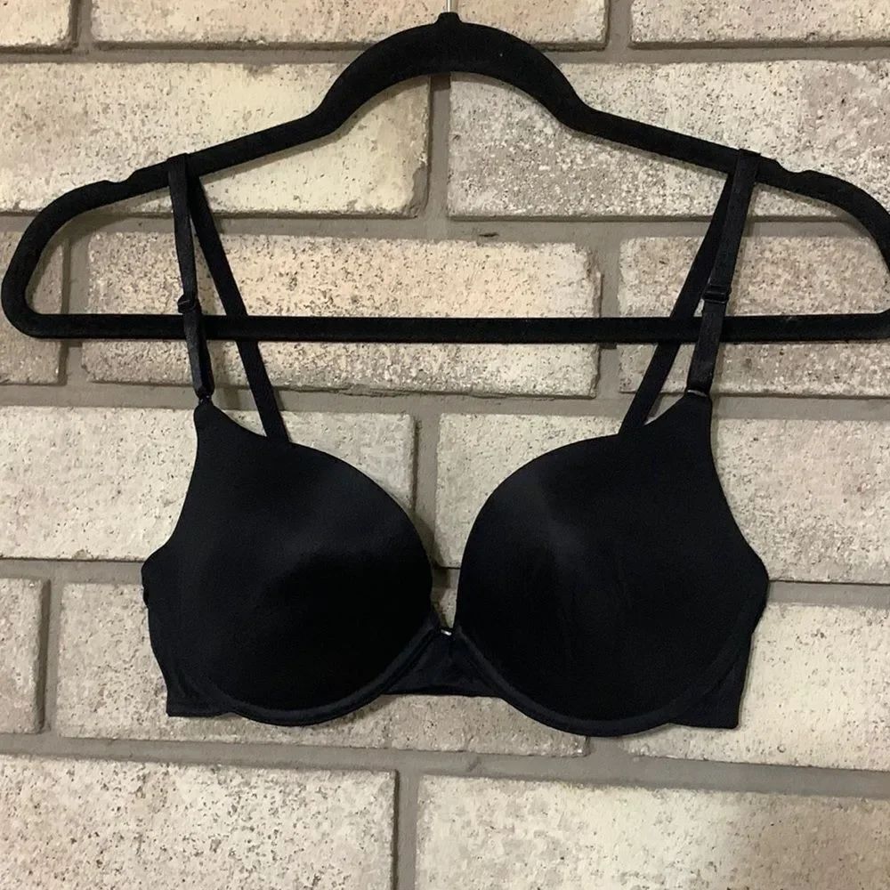 3for$20 bra has underwire 34C